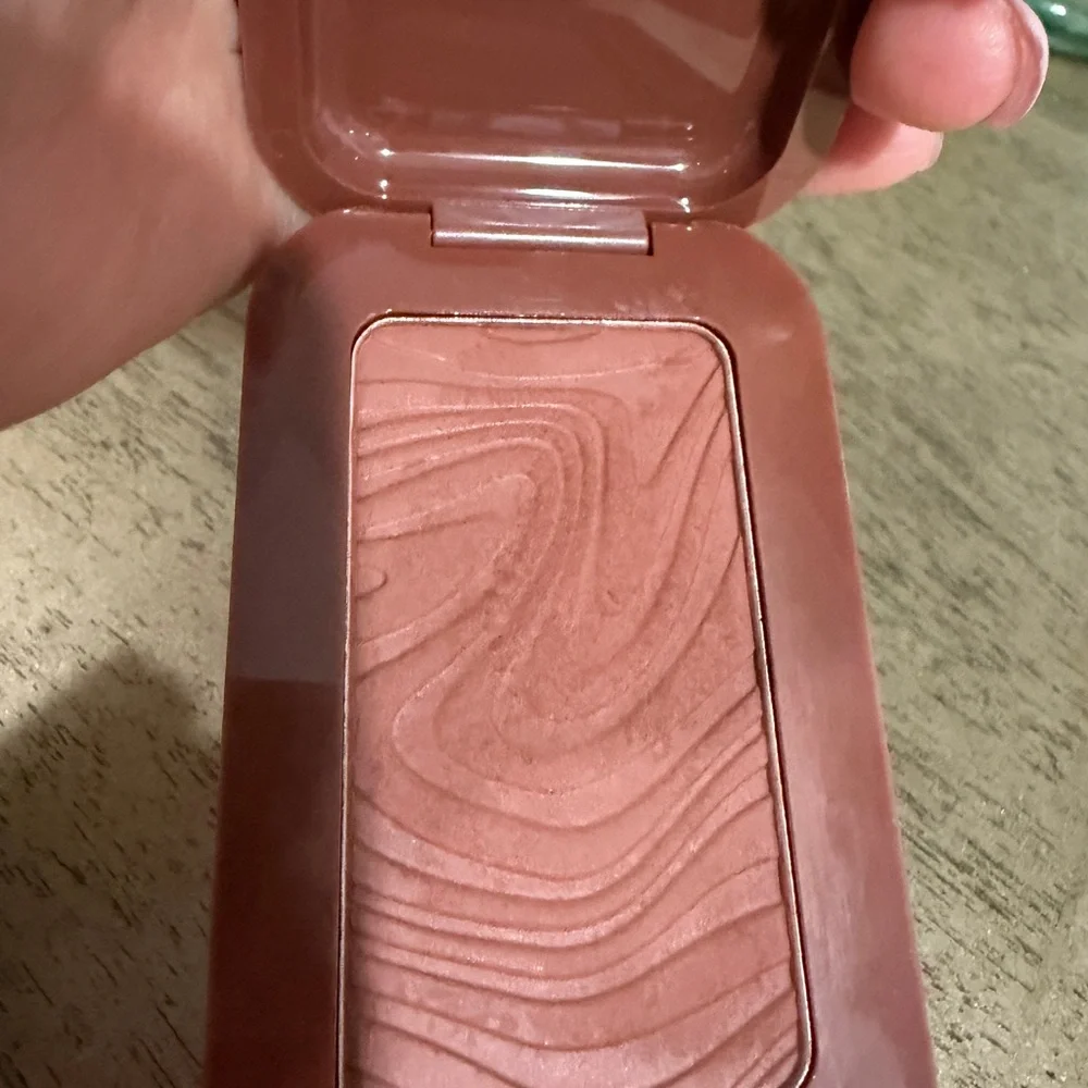 NYX Deep Golden Butter Bronzer